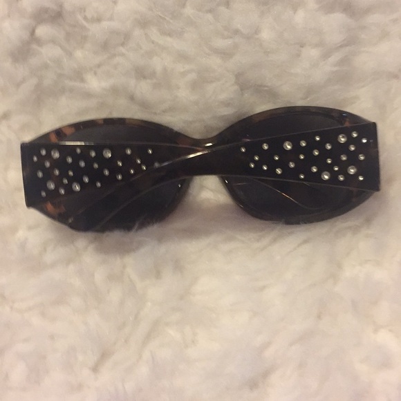 Children’s Sunglasses - Picture 2 of 3